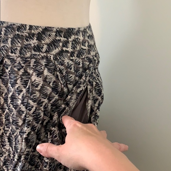 π» Banana Republic Mini skirt - Picture 3 of 10